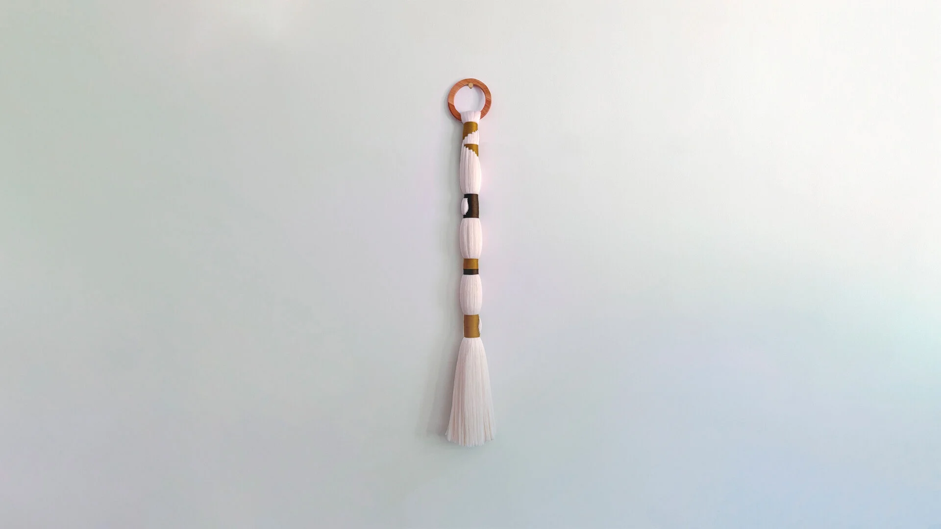Aro Aura. Colgante textil para pared en bambú y algodón Aro Aura. Colgante textil para pared en bambú y algodón