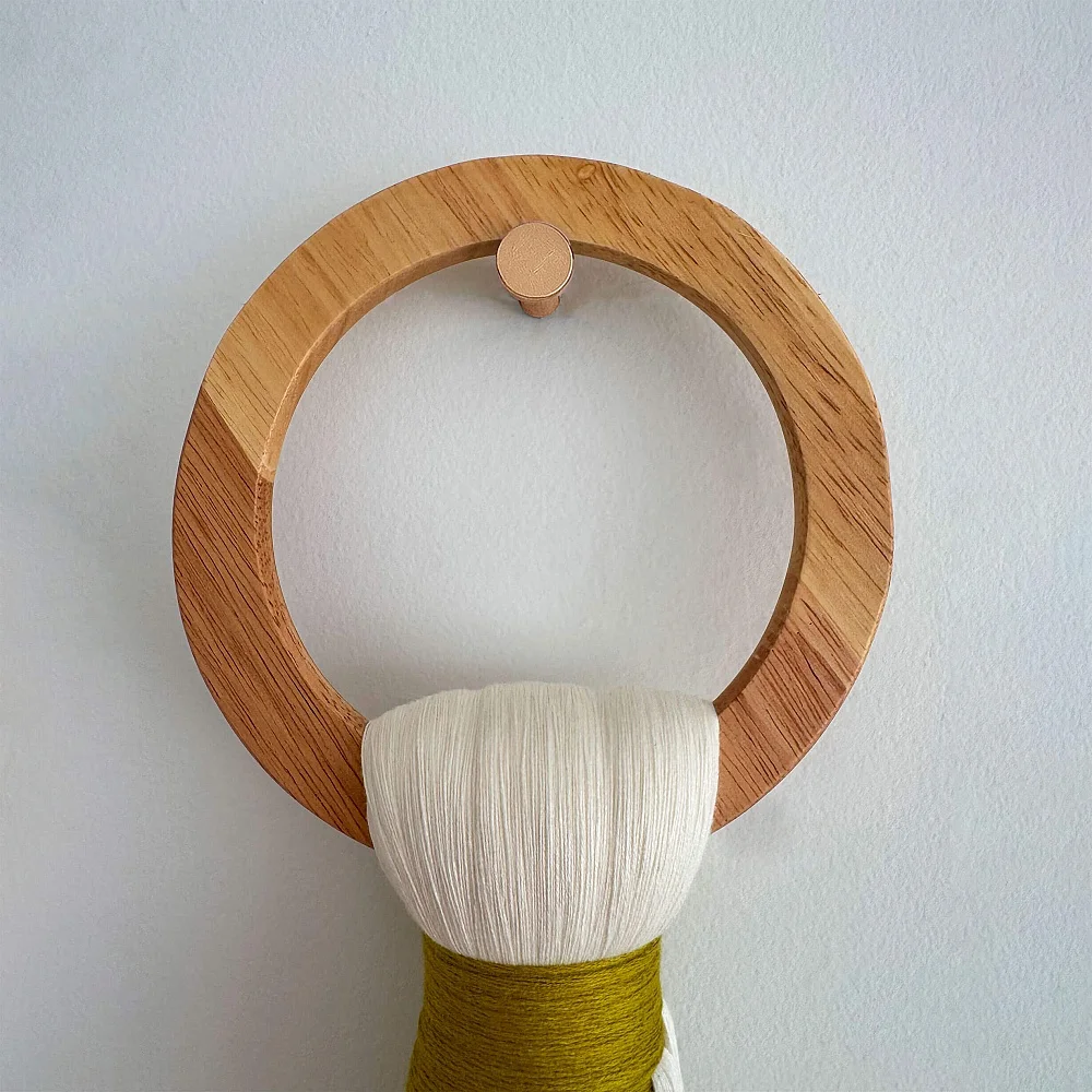 Aro Aura. Colgante textil para pared en bambú y algodón