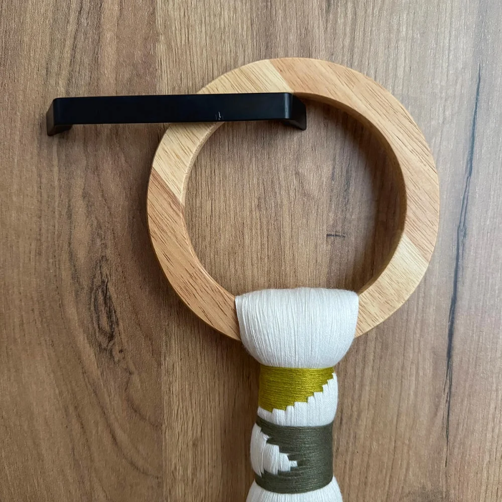 Aura tassel. Textile ornament in bamboo and cotton