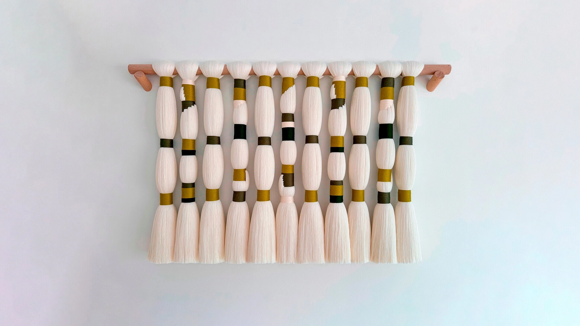 Tapisserie Aura Pièce artisanale en bambou et coton