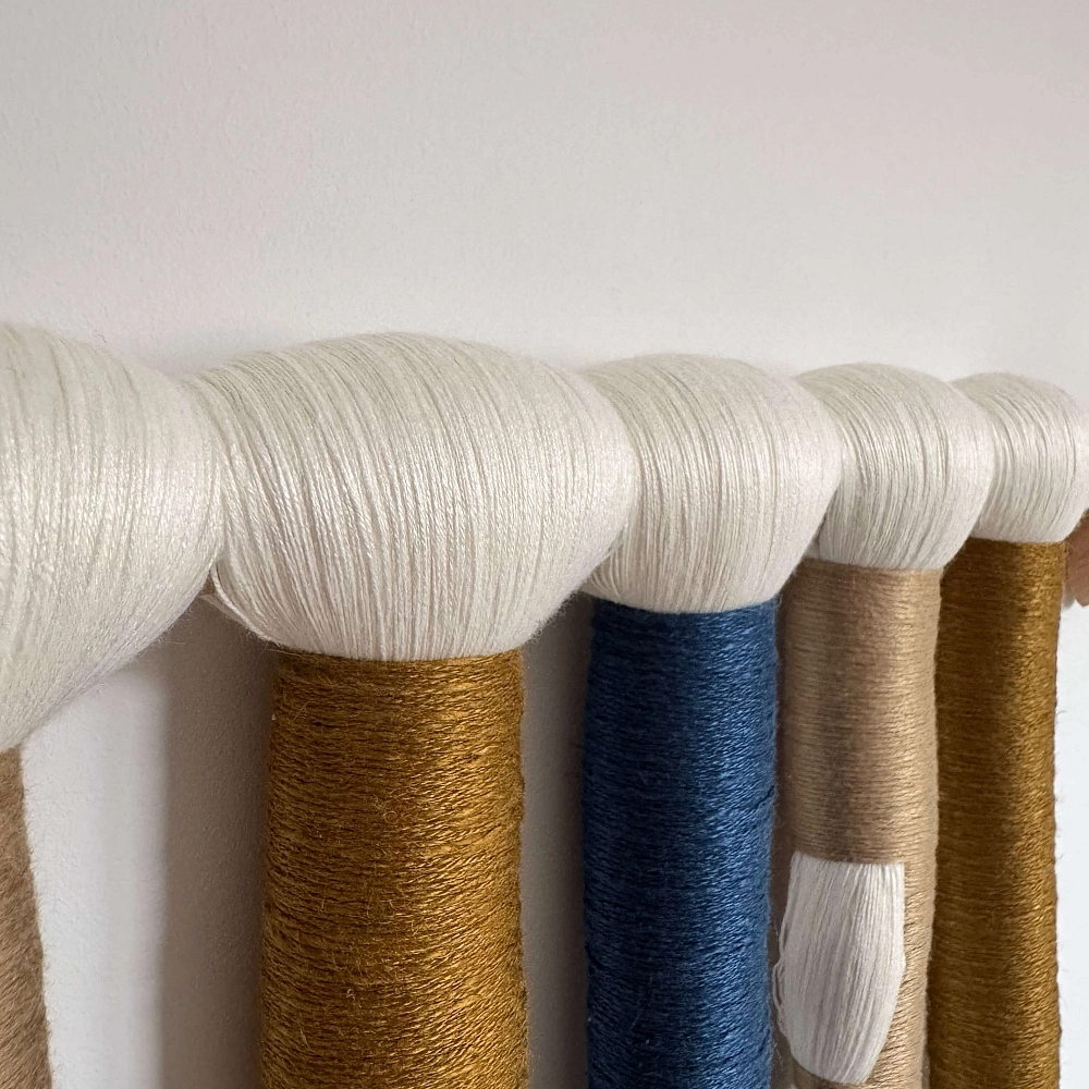 Tapiz Eramar Tapiz artesanal en bambú y lino Tapiz Eramar Tapiz artesanal en bambú y lino