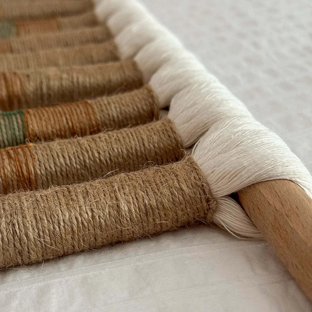 Tapiz Lía. Tapiz artesanal en bambú y yute Tapiz Lía. Tapiz artesanal en bambú y yute
